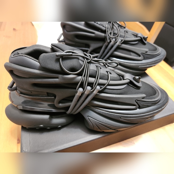 BALMAIN PARIS Unicorn Neoprene And Leather Sneakers ! COLOR : BLACK - Picture 3 of 11